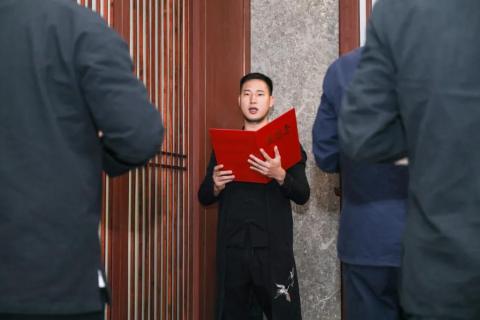 罗湖区人大常委副主任谭会茹一行莅临龙门国际调研