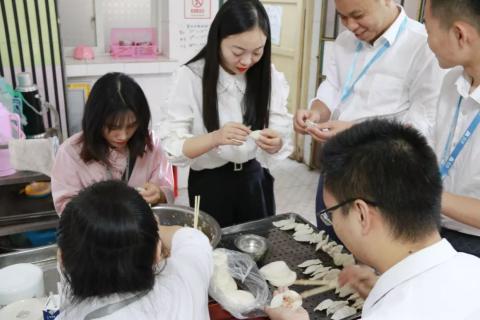 九九重阳 龙门国际“践行孝道，始于足下”