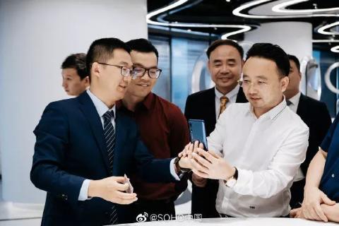 秋日餐叙 共叙商机|龙门国际董事长李厚德受邀参加丽泽SOHO秋日餐叙